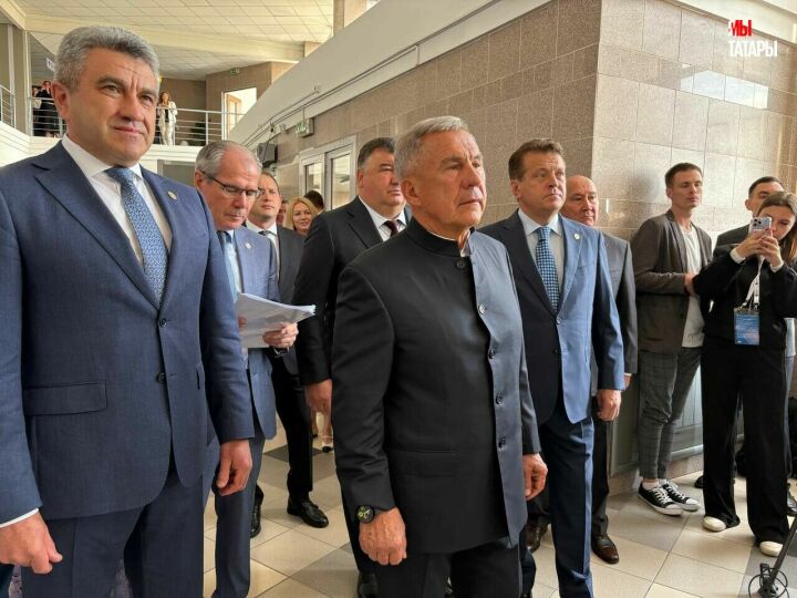 Рустам Минниханов: «Мы должны поднять престиж профессии преподавателя»